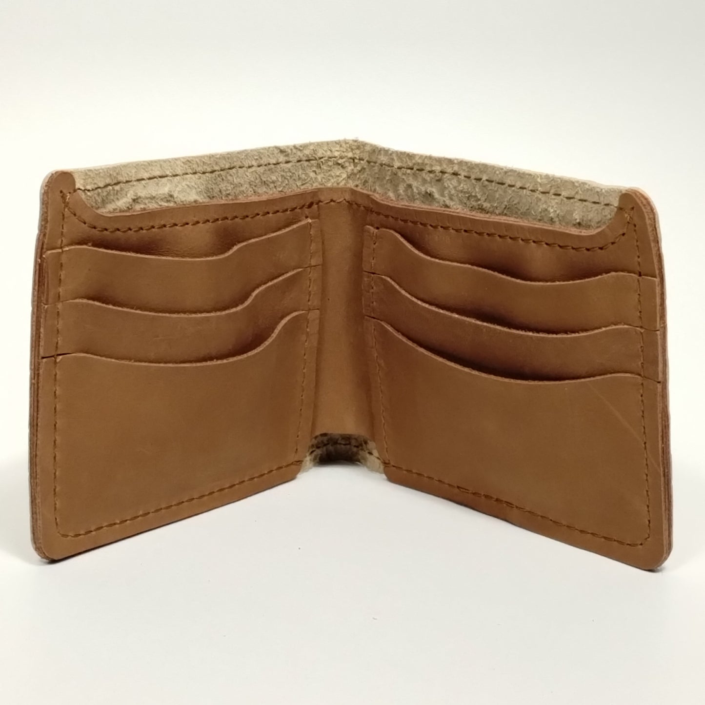 Billetera Tradicional (Cream Croc Emboss/hilo marron) (light brown)