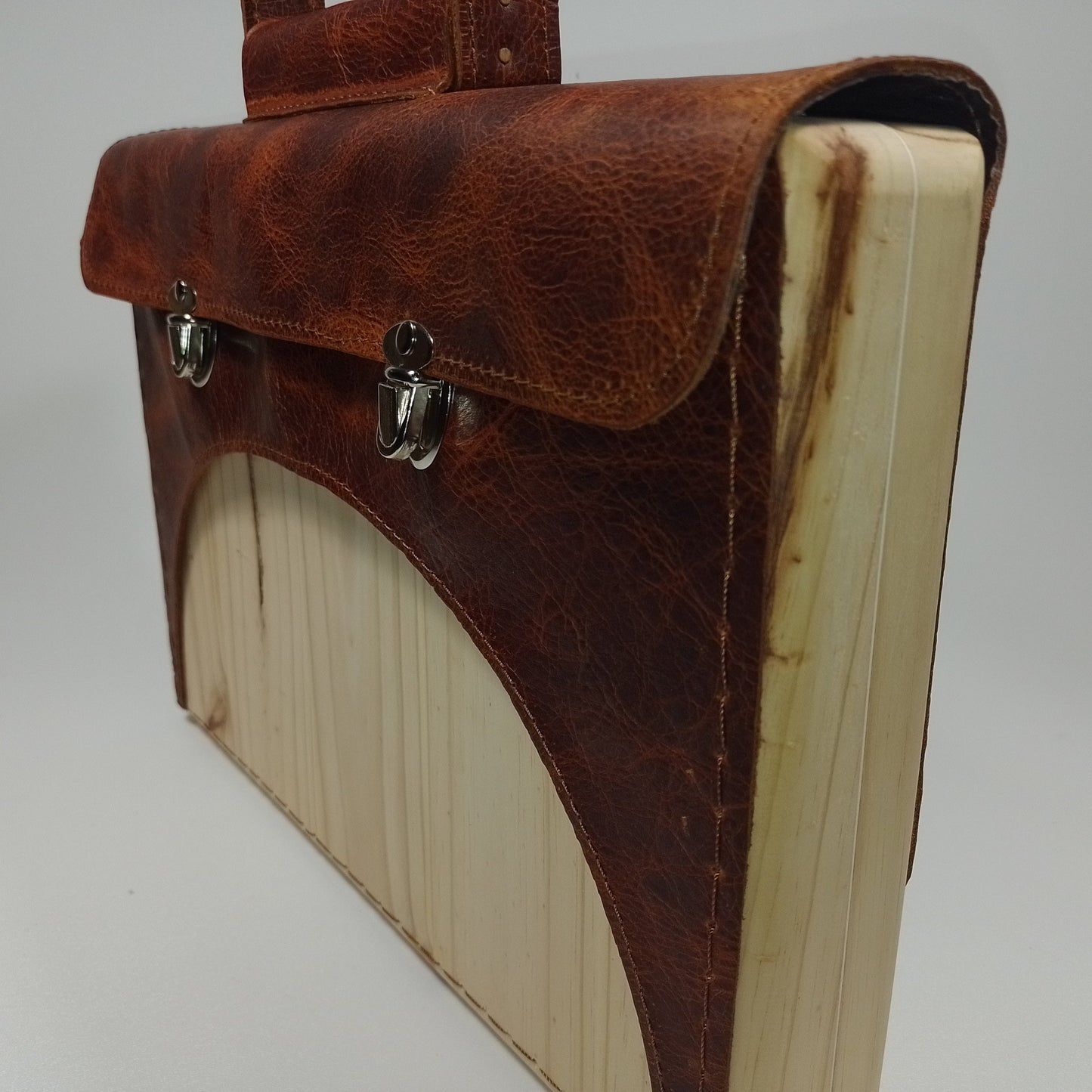 Lignum Socors Brevissimum (Wood Slot Briefcase)